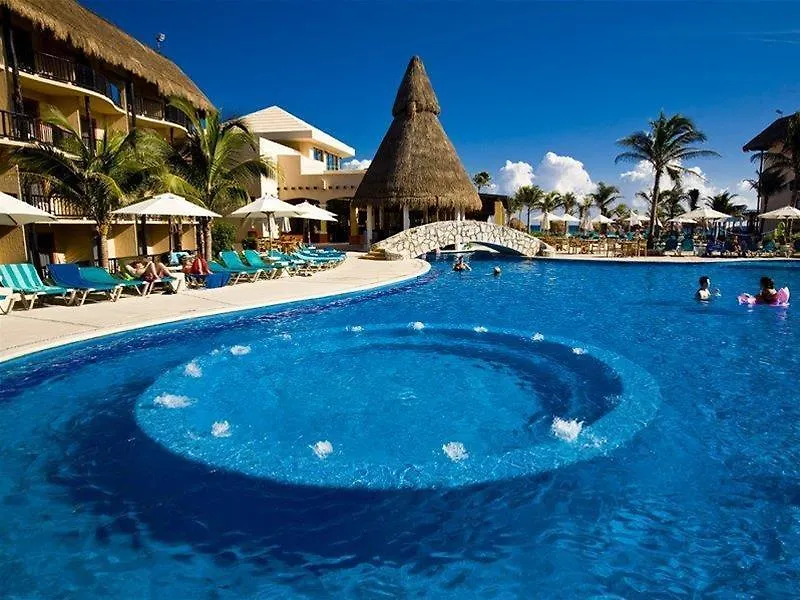 Catalonia Yucatan Beach Resort & Spa بويرتو أفينتوراس فندق
