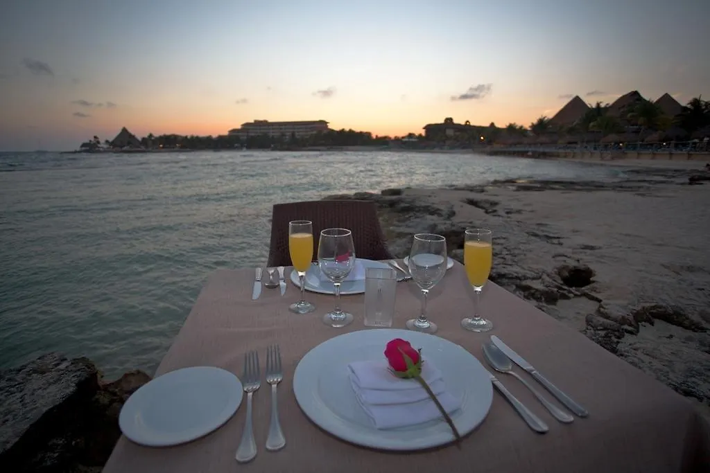 **** Hotel Catalonia Yucatan Beach Resort & Spa Puerto Aventuras Mexico