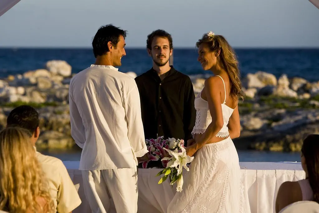 فندق Catalonia Yucatan Beach Resort & Spa بويرتو أفينتوراس