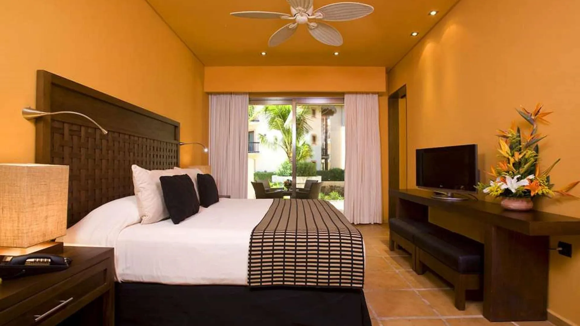 Catalonia Yucatan Beach Resort & Spa 푸에르토 아벤투라스 4*,