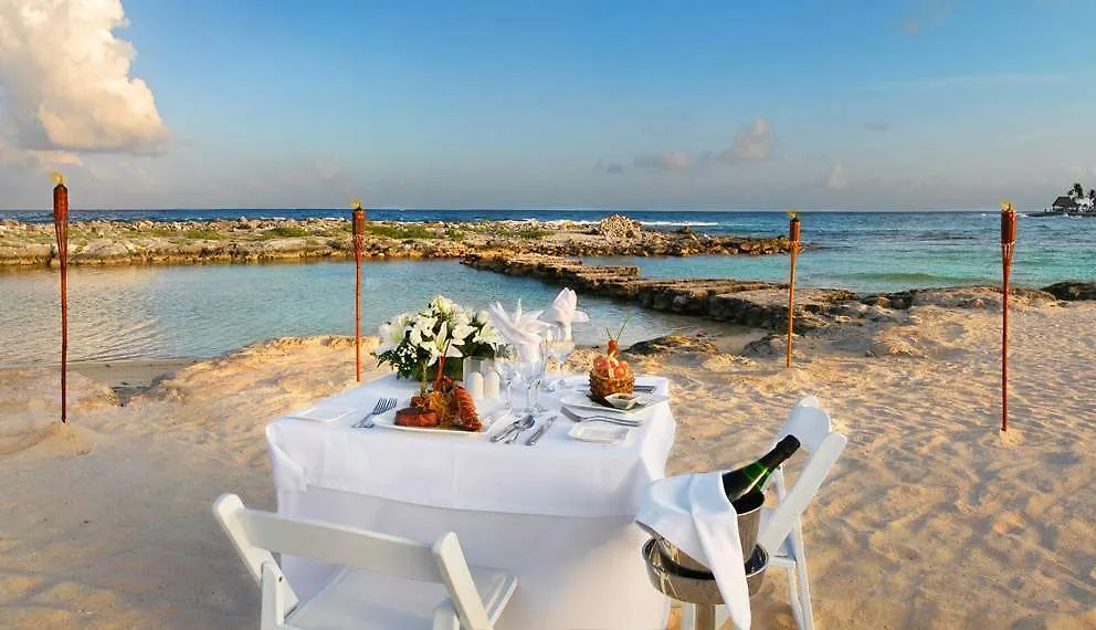 Catalonia Yucatan Beach Resort & Spa 푸에르토 아벤투라스