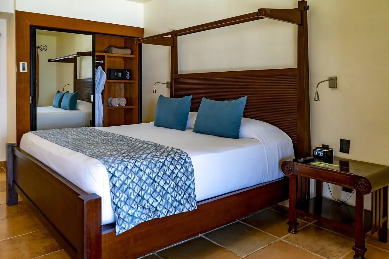 Catalonia Yucatan Beach Resort & Spa Puerto Aventuras